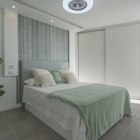 Atico Con Vistas Al Mar, A La 150m De La Playa En Tenerife Sur Apartament